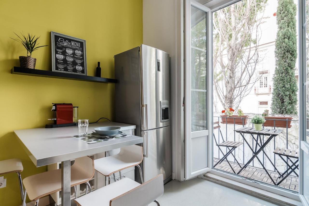 Elegant 3 Bedroom Flat With View In Principe Real Lisboa エクステリア 写真